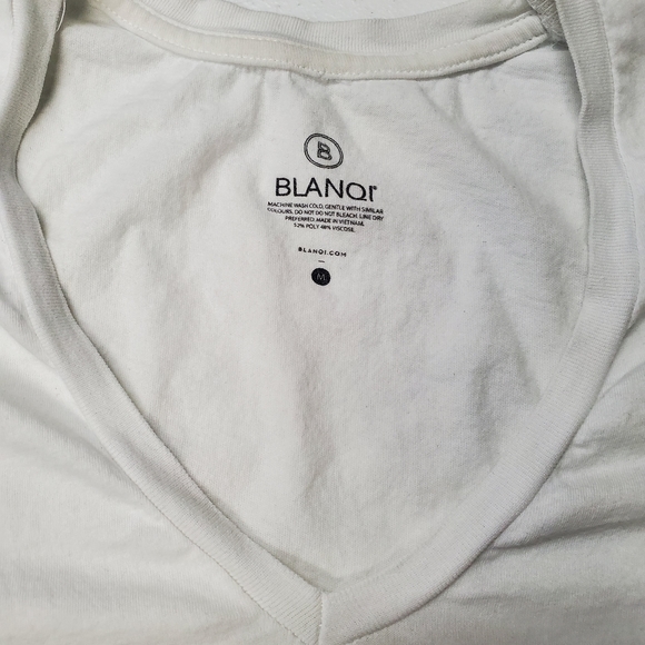 Blanqi sleeveless Tee - Picture 3 of 3